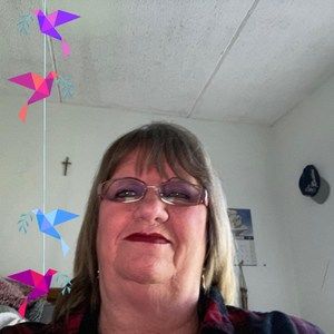 Meet your Posher, Debbie